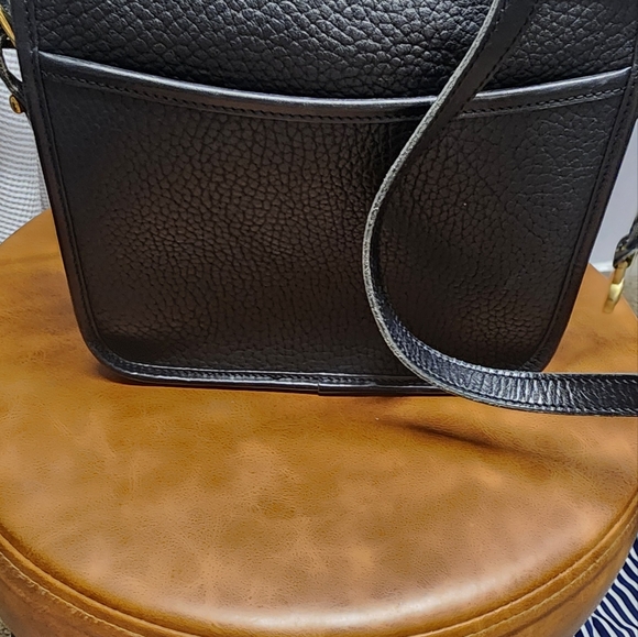 Dooney n Burke crossbody medium ebony - Picture 3 of 3